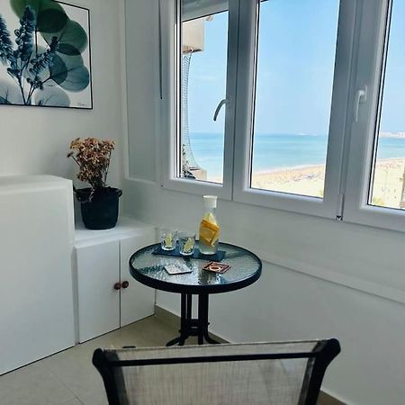 Apartamento A Pie De Playa. Cadix Extérieur photo